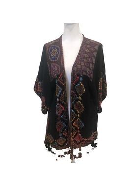 Avani Size S/M colorful knit open front cardigan. Short sleeve embroidery fringe